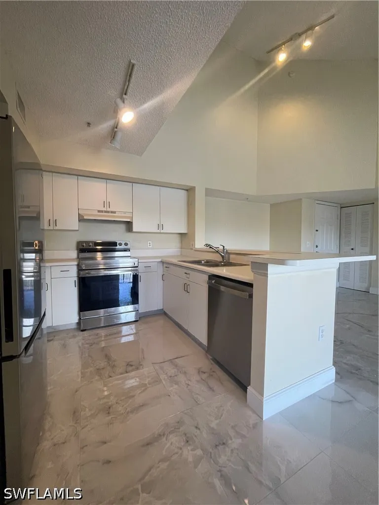 Wildwood Lakes Boulevard #306 Naples, FL 34104