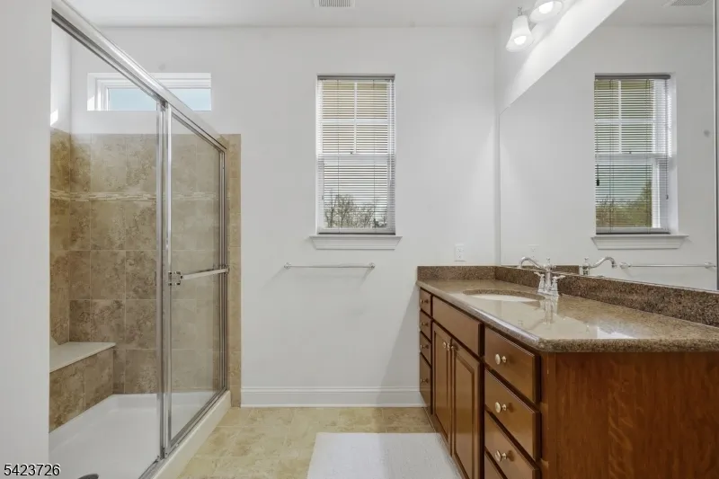 90 Schindler Ct Franklin, NJ 08873