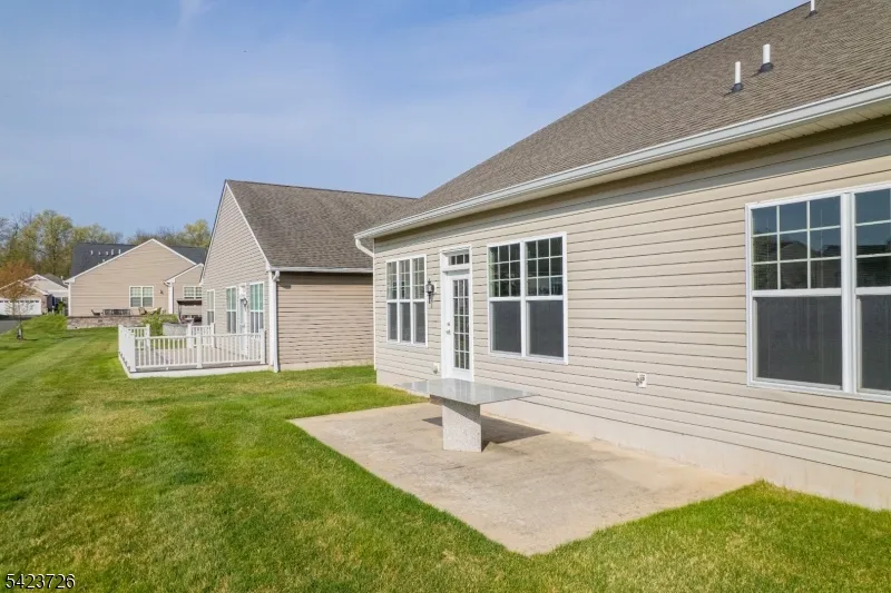 90 Schindler Ct Franklin, NJ 08873