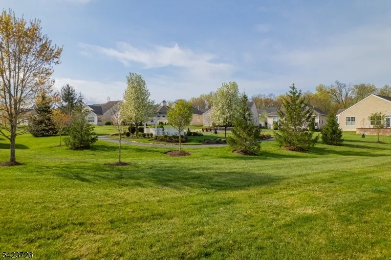 90 Schindler Ct Franklin, NJ 08873