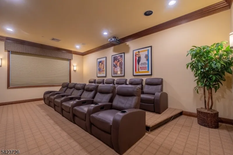 90 Schindler Ct Franklin, NJ 08873