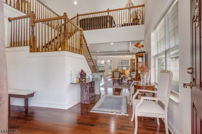 90 Schindler Ct Franklin, NJ 08873