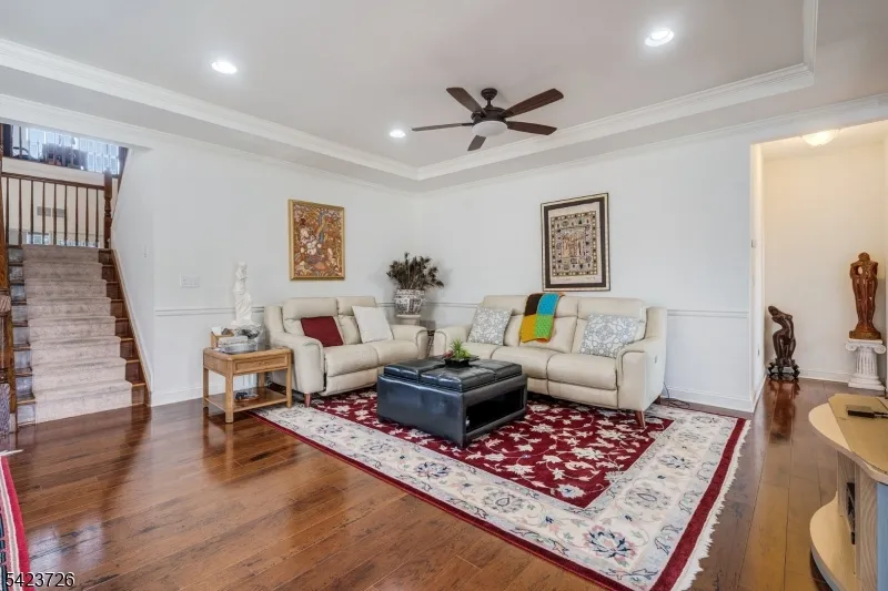 90 Schindler Ct Franklin, NJ 08873