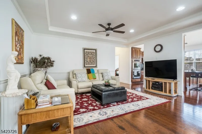 90 Schindler Ct Franklin, NJ 08873