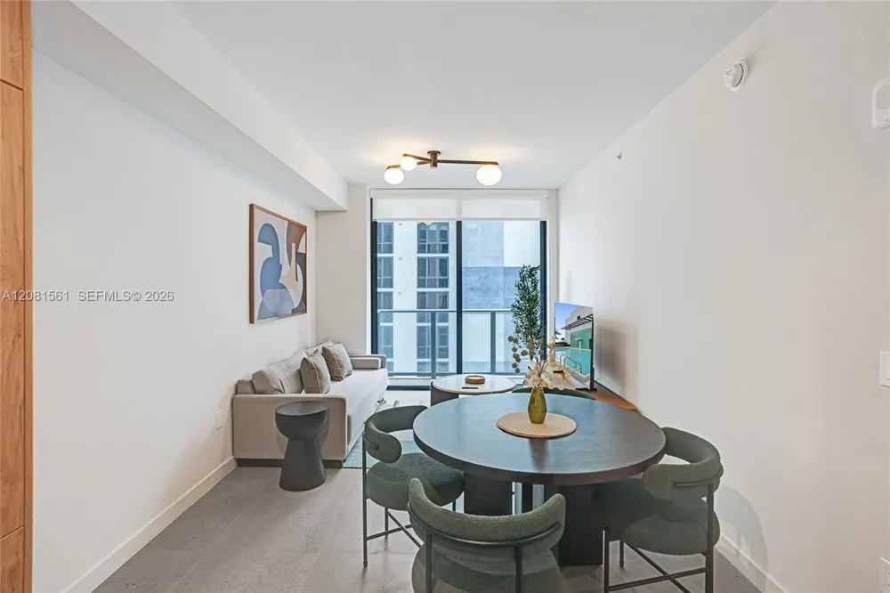 11 NE 6th St #610 Miami, FL 33132