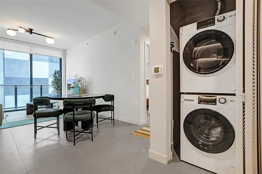 11 NE 6th St #610 Miami, FL 33132