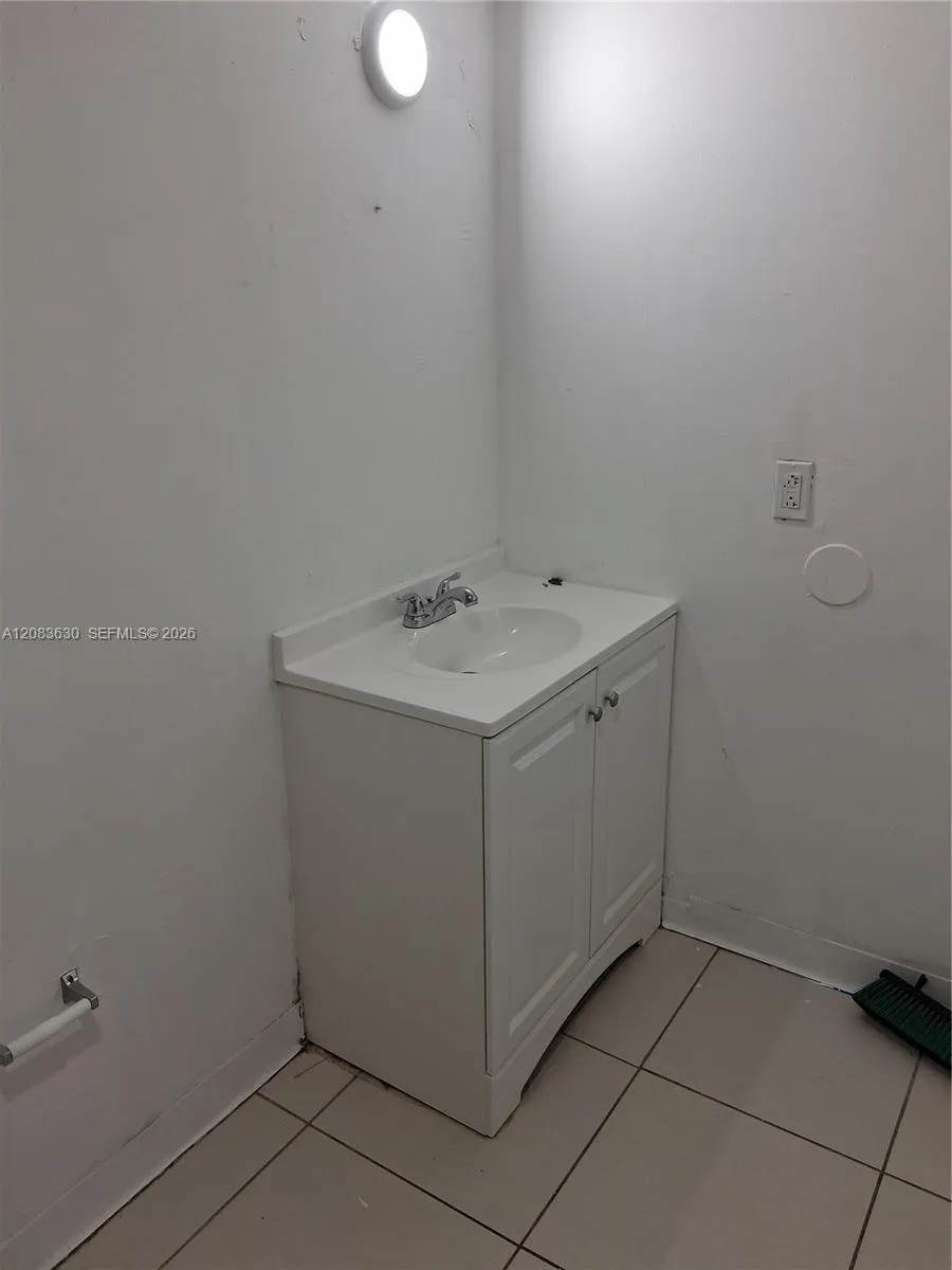 8255 SW 152nd Av #E-403 Unincorporated Dade County, FL 33193