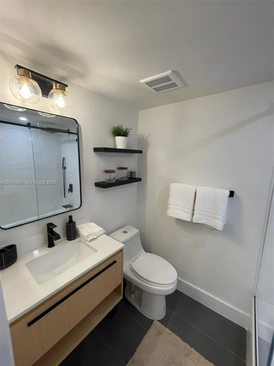 9765 SW 93rd Ter #9765 Miami, FL 33176