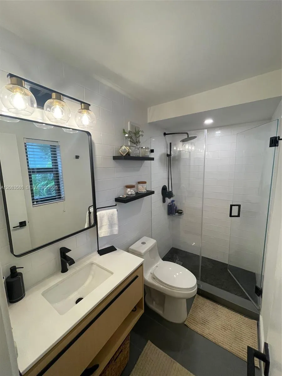 9765 SW 93rd Ter #9765 Miami, FL 33176