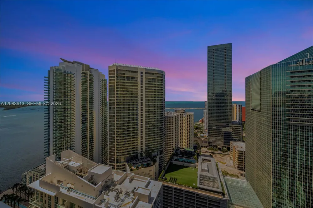 1200 Brickell Bay Dr #4121 Miami, FL 33131
