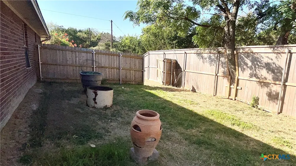 32 Tanyard Road Morgans Point Resort, TX 76513