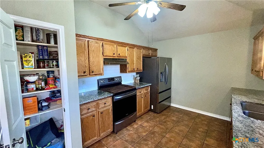 32 Tanyard Road Morgans Point Resort, TX 76513