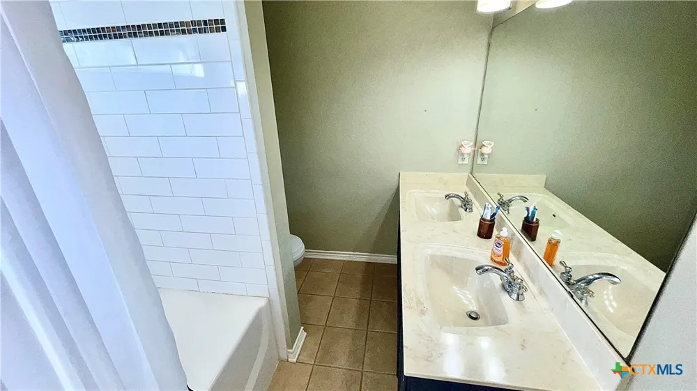32 Tanyard Road Morgans Point Resort, TX 76513