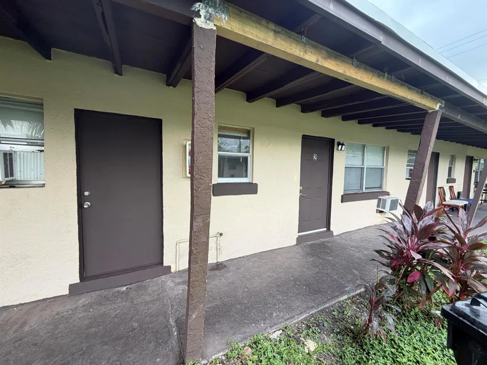 711 NW 4TH AVENUE #2 Fort Lauderdale, FL 33311