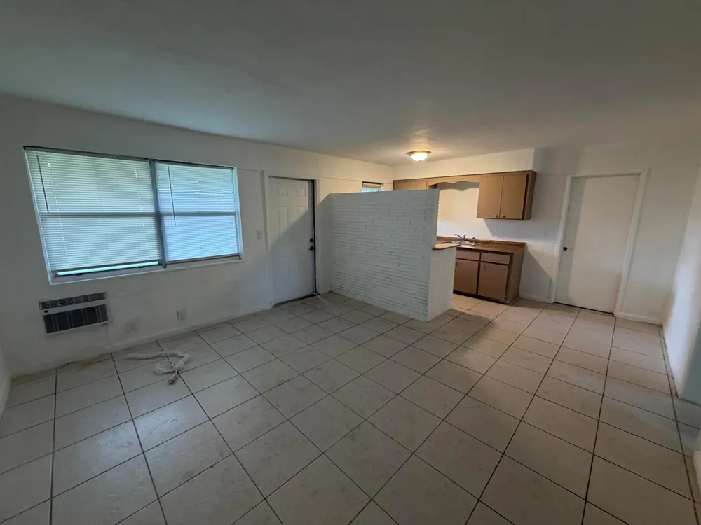 711 NW 4TH AVENUE #2 Fort Lauderdale, FL 33311