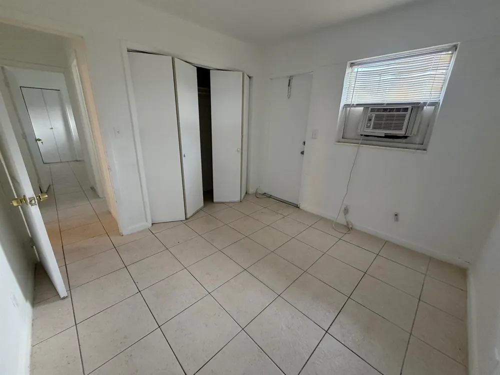 711 NW 4TH AVENUE #2 Fort Lauderdale, FL 33311
