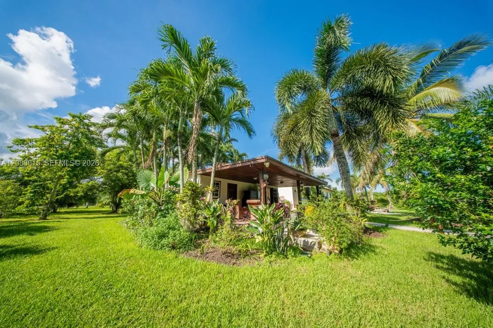 19381 SW 196th St Miami, FL 33187