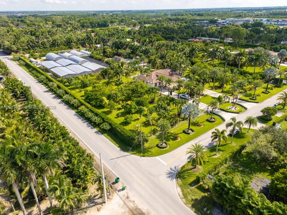 19381 SW 196th St Miami, FL 33187