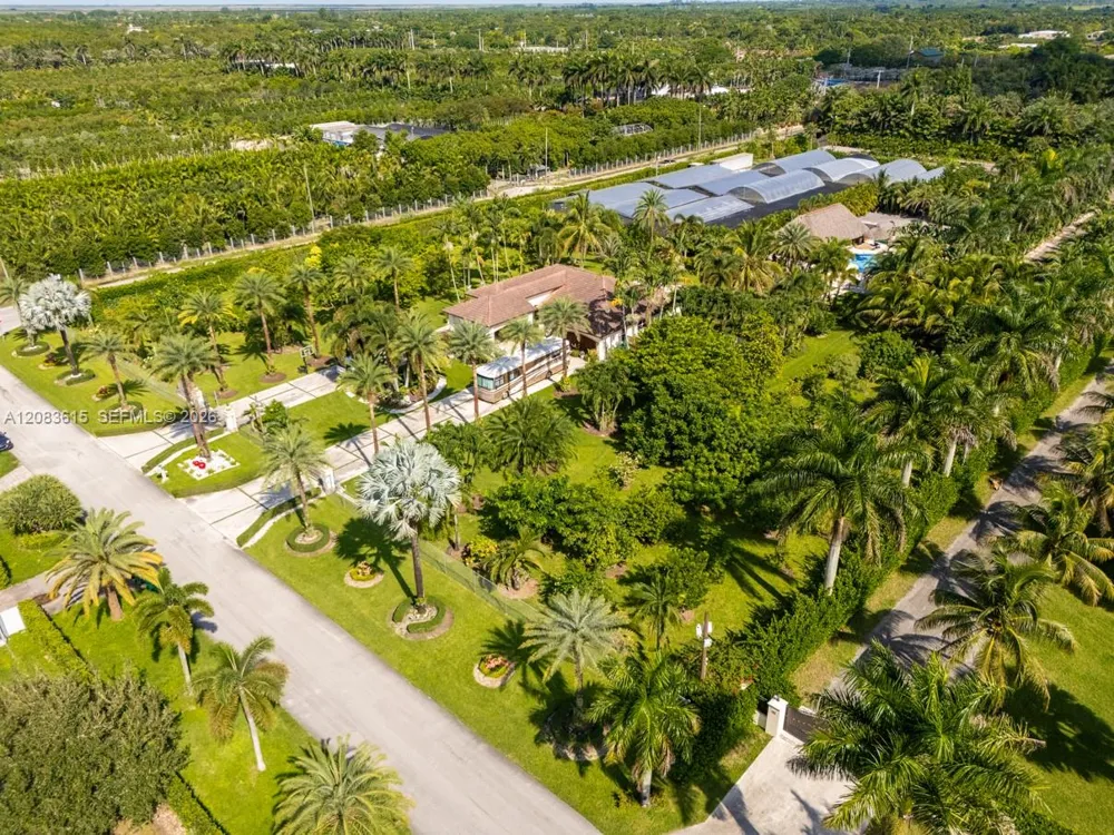 19381 SW 196th St Miami, FL 33187