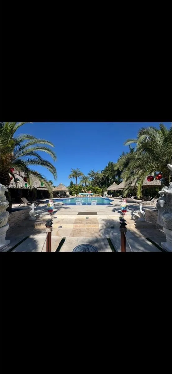 19381 SW 196th St Miami, FL 33187