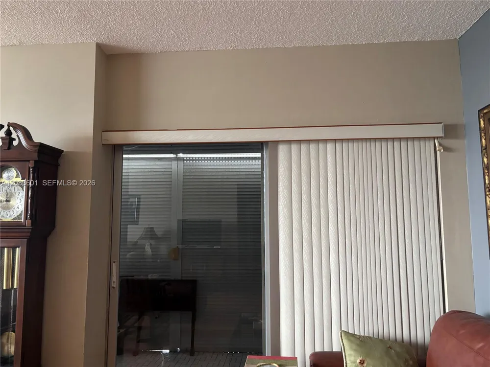 3800 Hillcrest Dr #1011 Hollywood, FL 33021