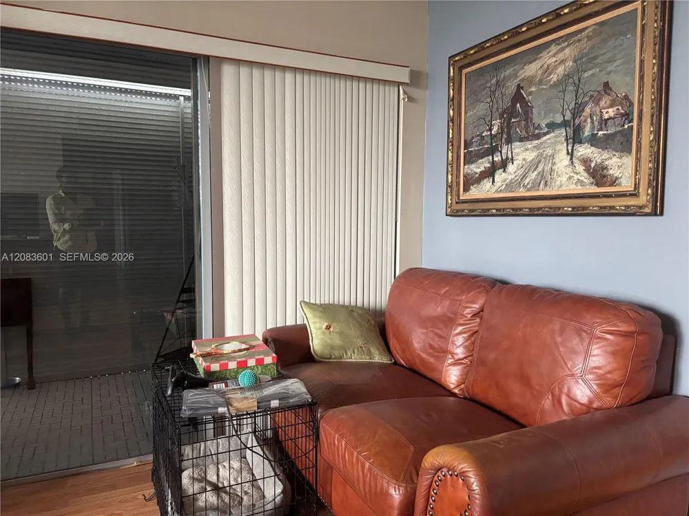 3800 Hillcrest Dr #1011 Hollywood, FL 33021