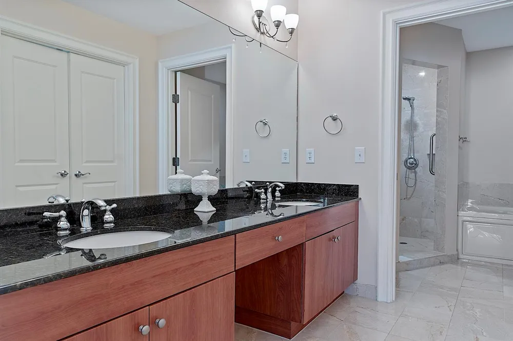 16100 EMERALD ESTATES DRIVE #397 Weston, FL 33331
