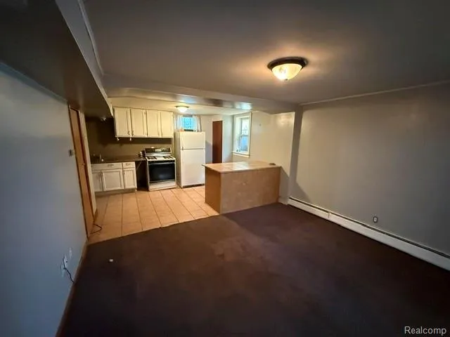 23271 WILLARD AVENUE #3 Warren City, MI 48089
