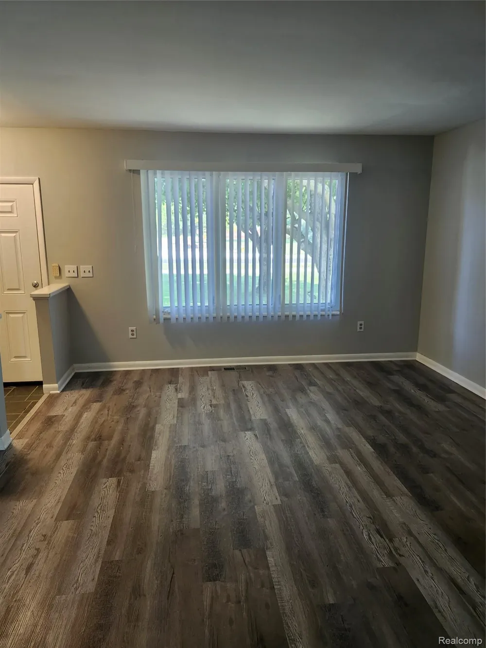 39443 Jefferson Avenue Harrison Charter Township, MI 48045
