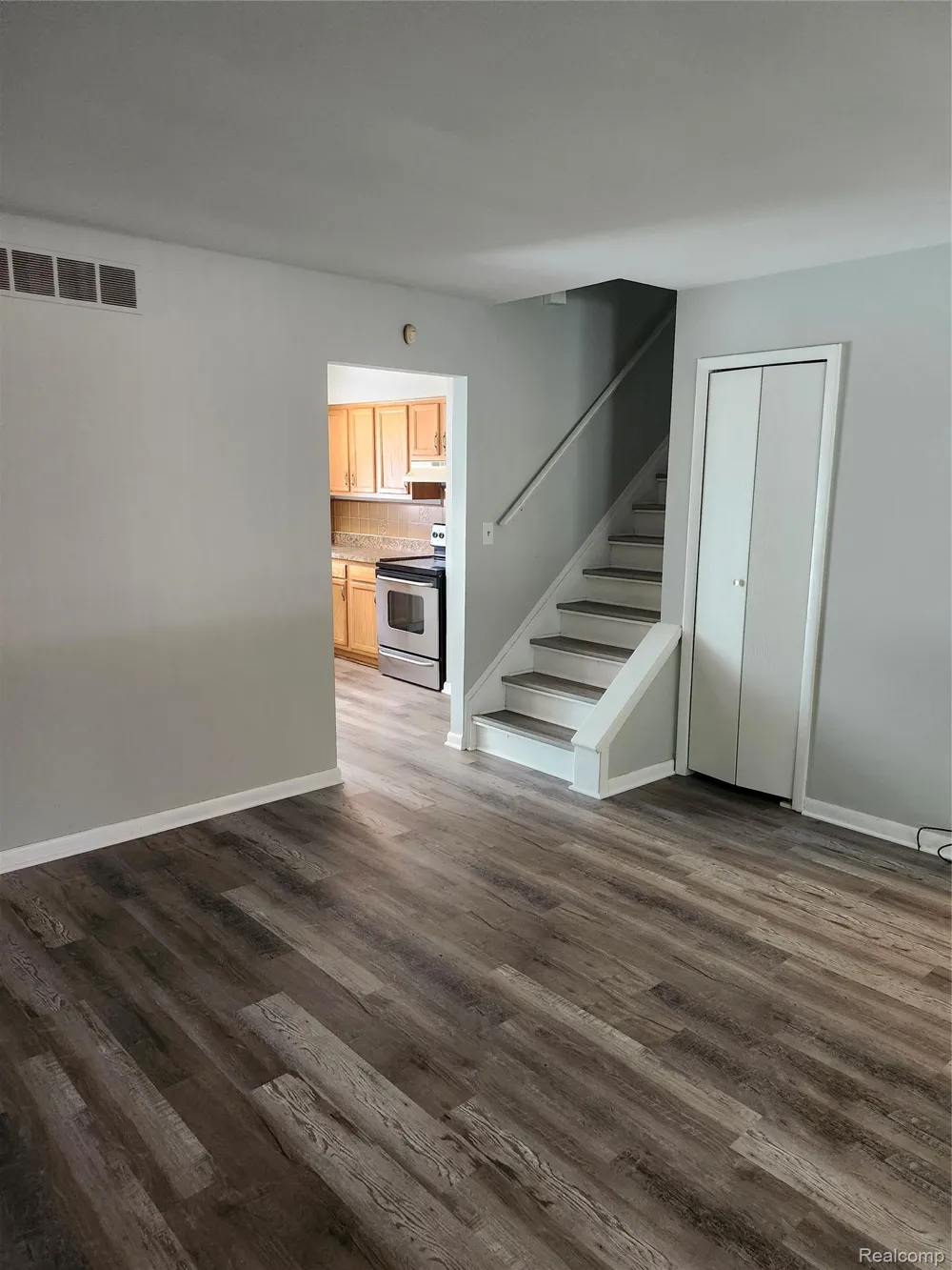 39443 Jefferson Avenue Harrison Charter Township, MI 48045