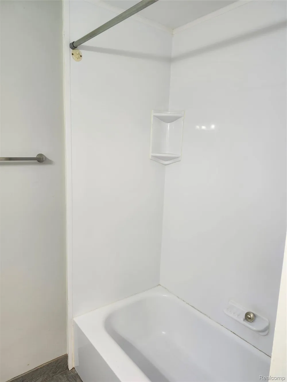 39443 Jefferson Avenue Harrison Charter Township, MI 48045