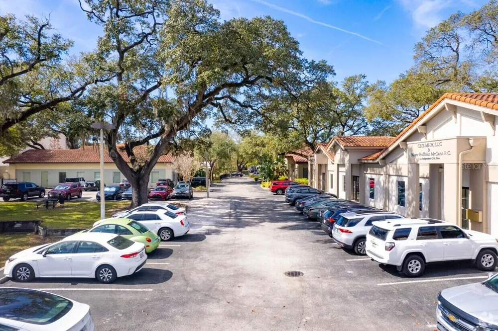 1560 W CLEVELAND STREET Tampa, FL 33606