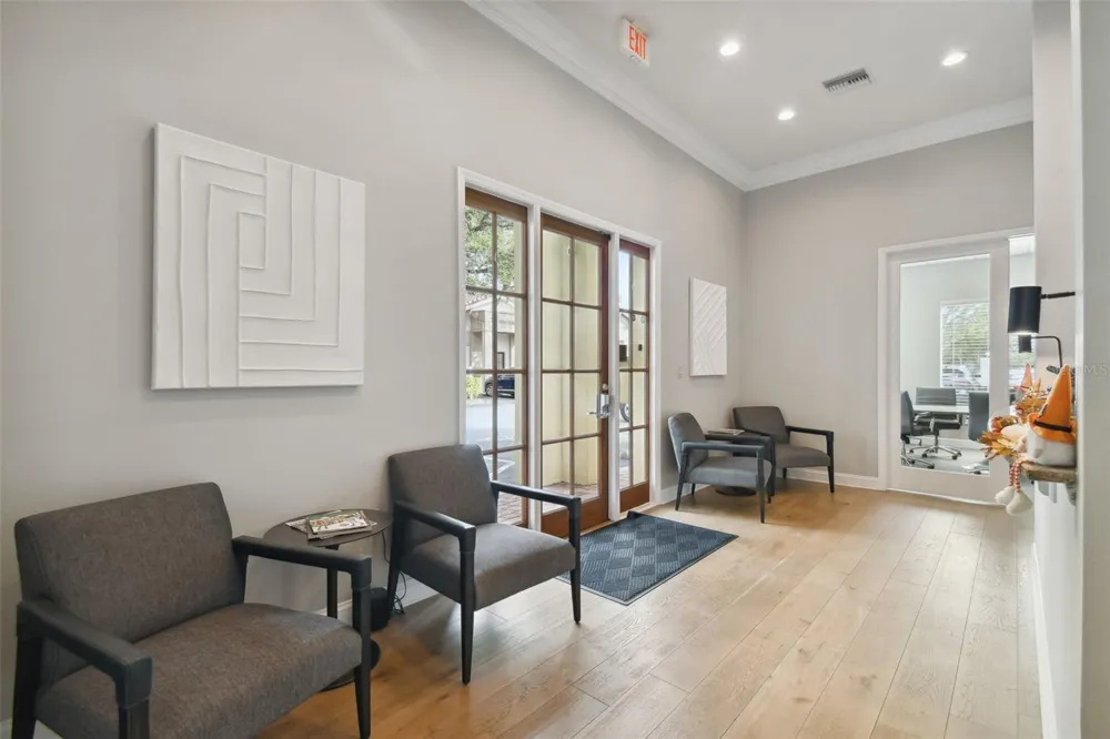 1560 W CLEVELAND STREET Tampa, FL 33606