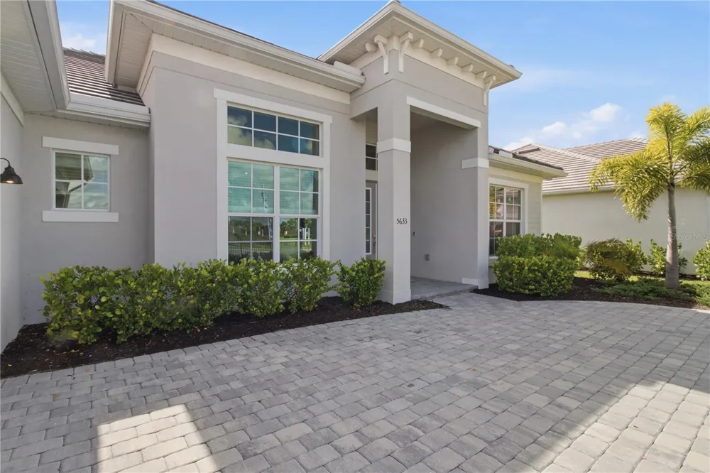 18923 CHERRYSTONE WAY Lakewood Ranch, FL 34211
