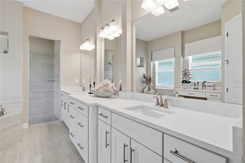 18923 CHERRYSTONE WAY Lakewood Ranch, FL 34211