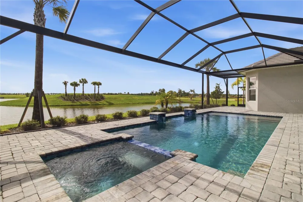 18923 CHERRYSTONE WAY Lakewood Ranch, FL 34211