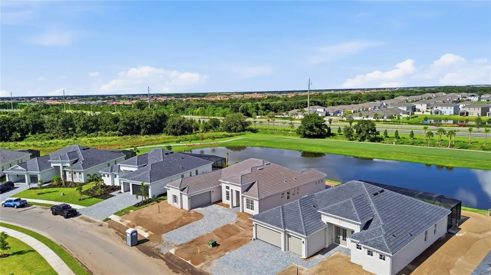 18923 CHERRYSTONE WAY Lakewood Ranch, FL 34211