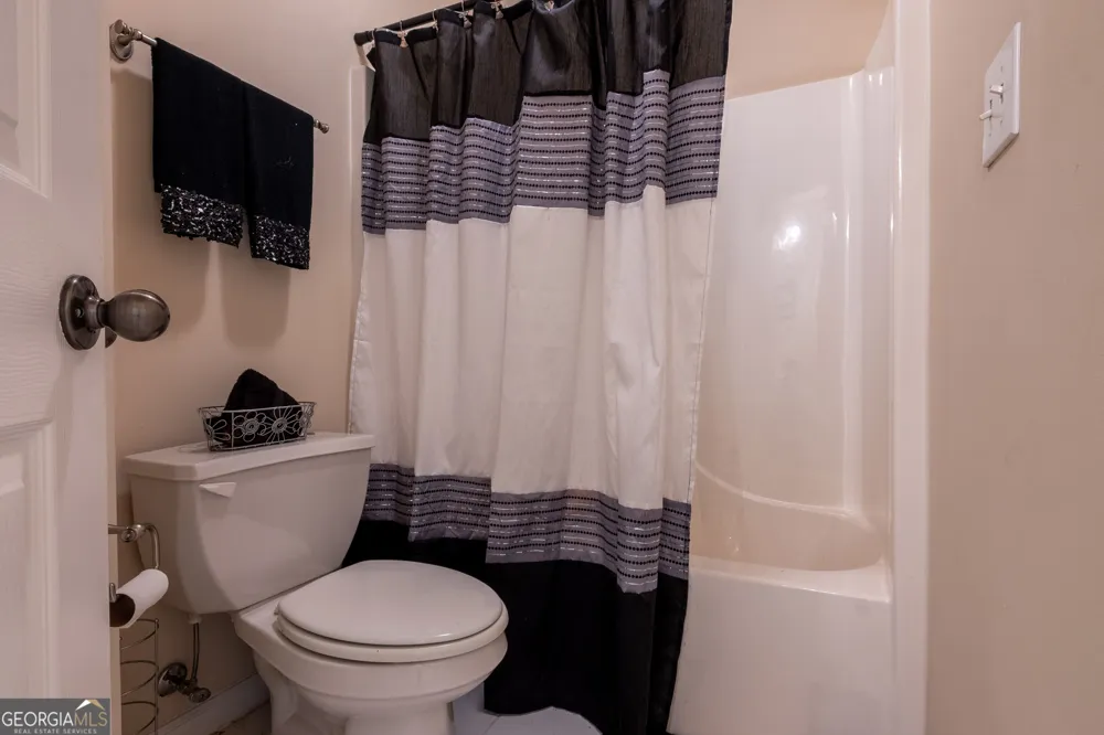 5834 Webb Forest CT Powder Springs, GA 30127