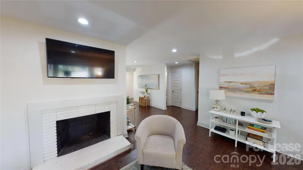 1329 Mockingbird Lane Charlotte, NC 28209