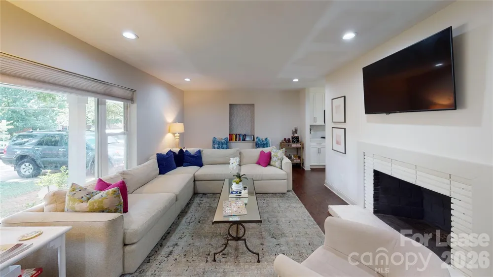 1329 Mockingbird Lane Charlotte, NC 28209