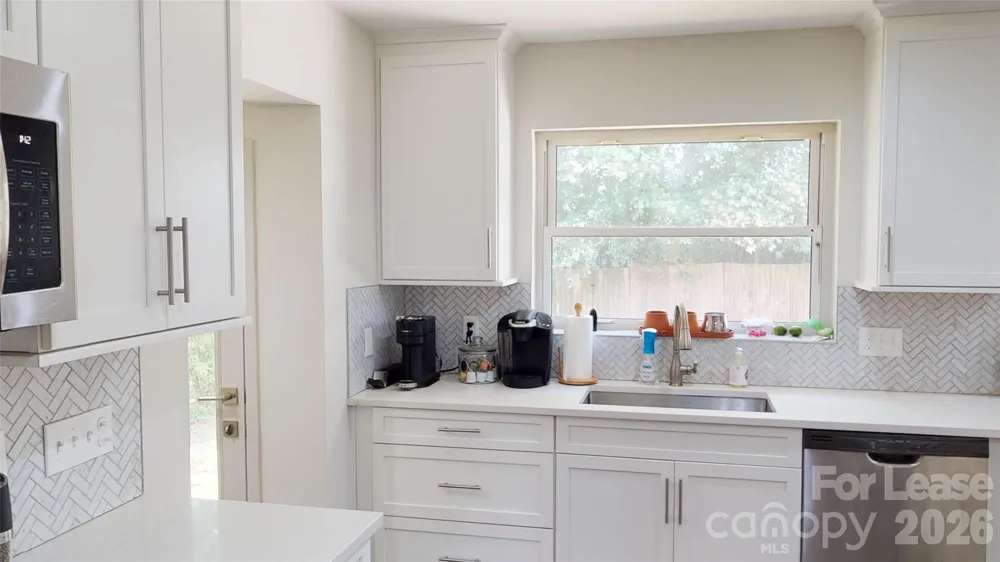 1329 Mockingbird Lane Charlotte, NC 28209