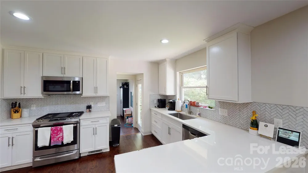 1329 Mockingbird Lane Charlotte, NC 28209