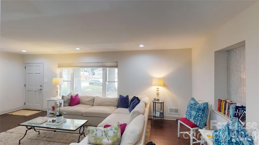 1329 Mockingbird Lane Charlotte, NC 28209