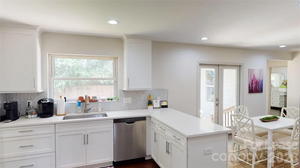 1329 Mockingbird Lane Charlotte, NC 28209