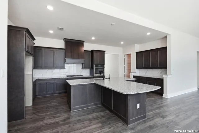113 Raven Road Castroville, TX 78009