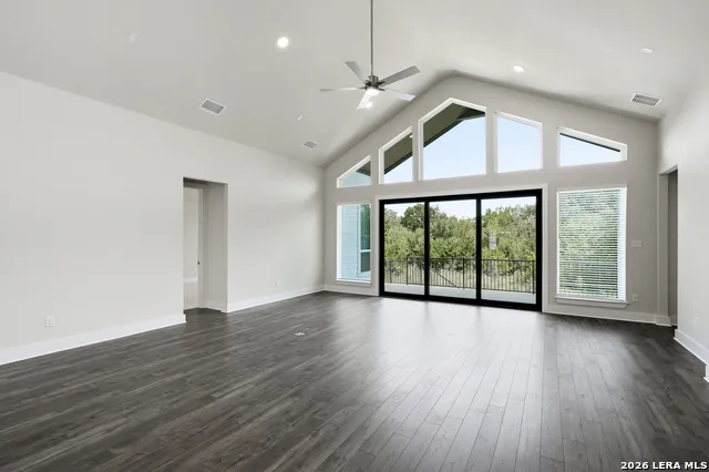 113 Raven Road Castroville, TX 78009