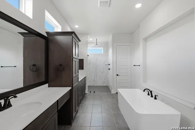 113 Raven Road Castroville, TX 78009