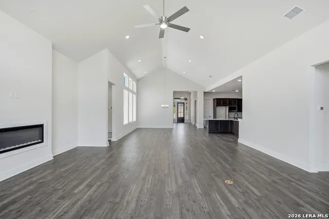 113 Raven Road Castroville, TX 78009