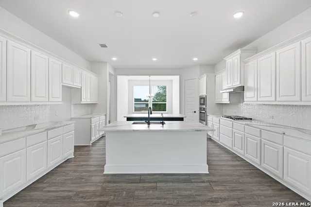 102 Kari Drive Castroville, TX 78009