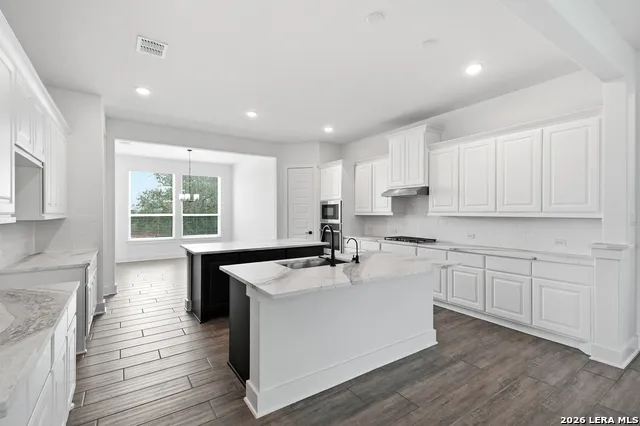 102 Kari Drive Castroville, TX 78009